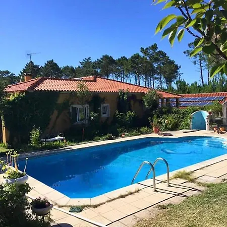 Comfortable In With Shared Pool 30 M² Апартаменты Назаре
