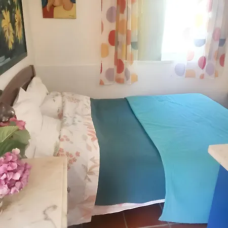 Апартаменты Comfortable In With Shared Pool 30 M² Назаре