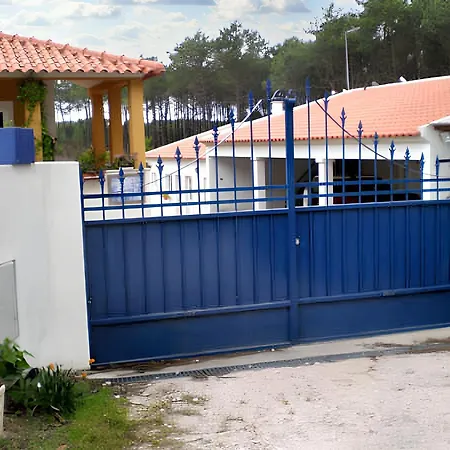 Comfortable In With Shared Pool 30 M²