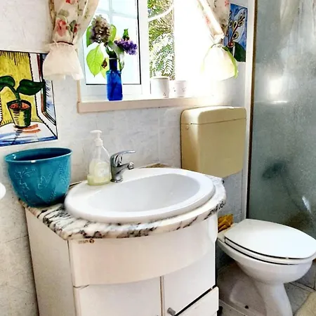 דירה Comfortable In With Shared Pool 30 M² נאזרה