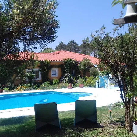 Апартаменты Comfortable In With Shared Pool 30 M² Назаре